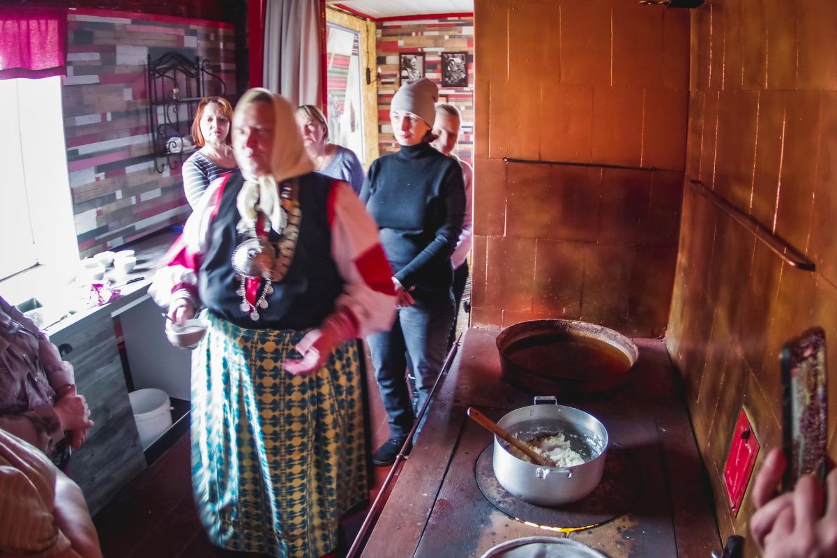 РОЖДЕСТВО по ПСКОВски (3 дня) Ласточкой из Петербурга