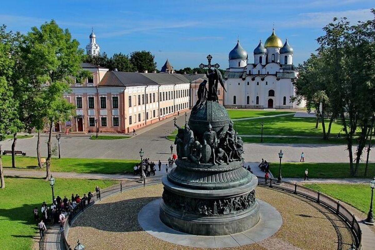 НОВГОРОД ГУБЕРНСКИЙ • купечество, вече и фрески Феофана Грека